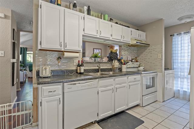 Building Photo - 2909 Post Oak Dr