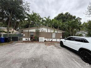 Building Photo - 1406 Arpeika St