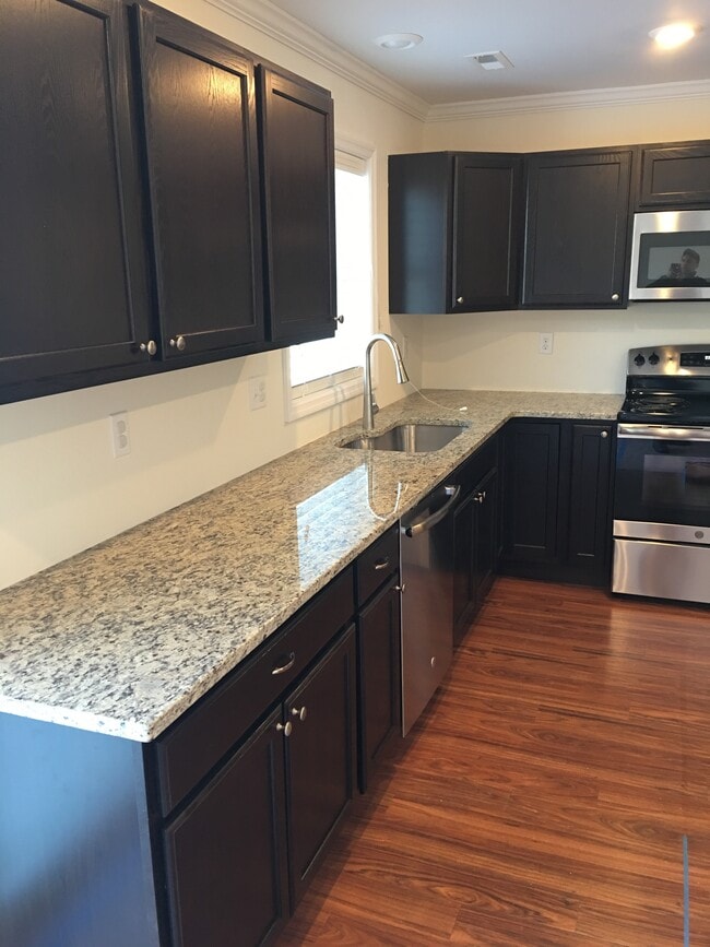 Building Photo - 11 Firehouse Rd