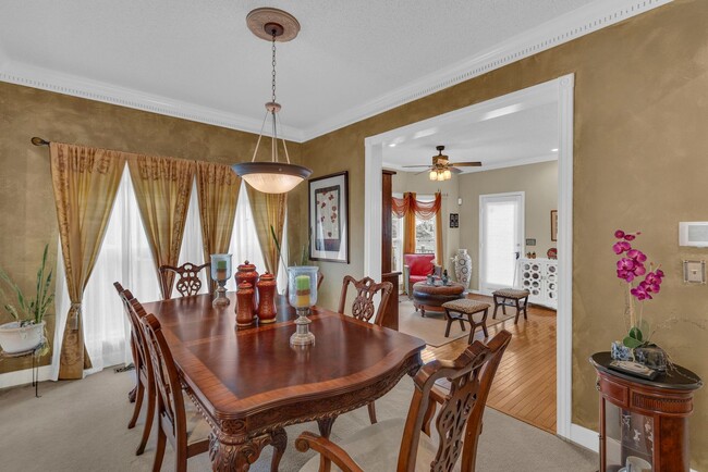 Building Photo - Wonderful 4 Bedroom Home in Palisades Park