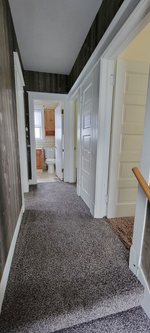 Building Photo - AVAILABLE JUNE - 4 Bed 1 Bath Located In East Hillside