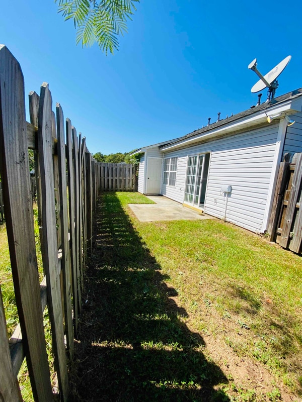 Building Photo - 247 Blue Savannah St