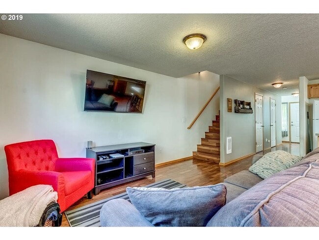 Building Photo - 422 Donna Dr