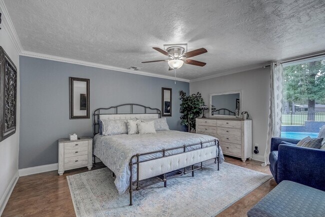 Building Photo - 22 Winged Foot Dr