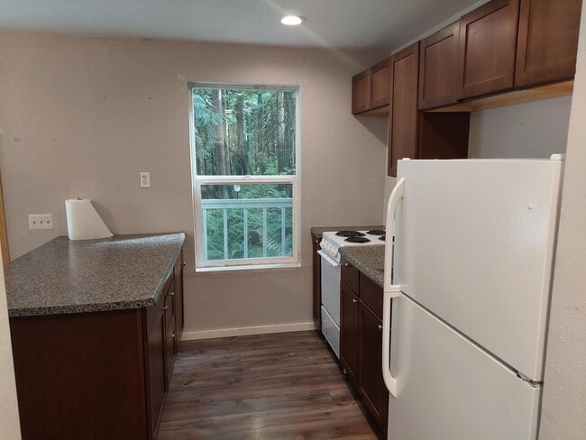 Building Photo - 21 Harborview Dr