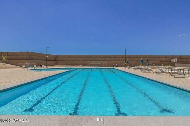 Building Photo - 6236 E Stafford St