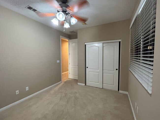 Building Photo - 15005 Via Messina Dr