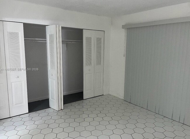 Building Photo - 89 Berkshire D