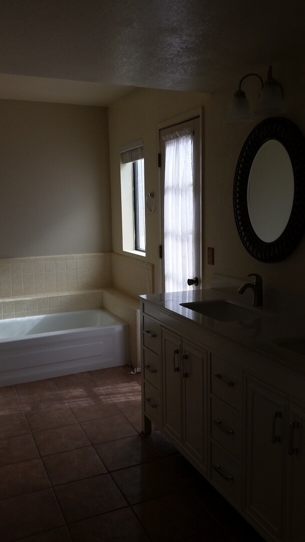 Building Photo - Mesa Del Sol 2 bedroom Condo for rent