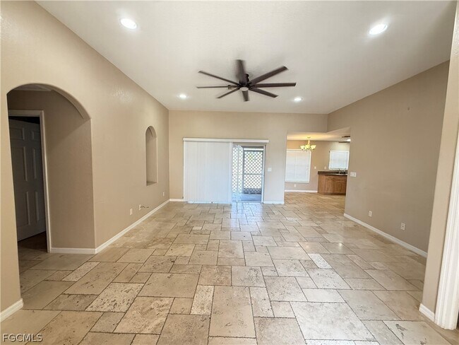 Building Photo - 2910 21st St SW