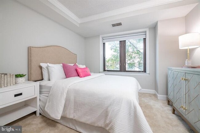 Building Photo - 1080 Wisconsin Ave NW