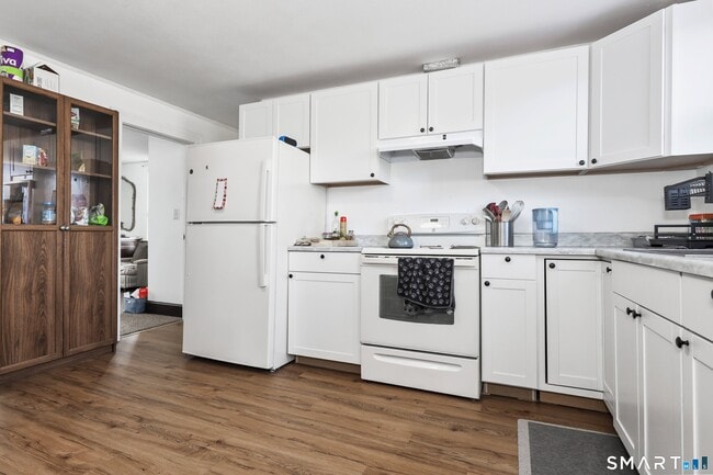 Building Photo - 74 Mitchell St