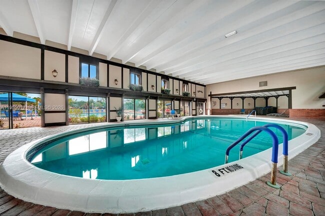 Building Photo - 3650 Inverrary Dr