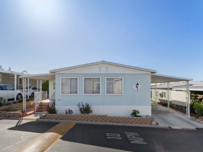 Building Photo - Cozy 3 bedrooms, 2 bathrooms, cover patio and carport available in San Marcos