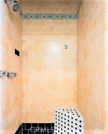 Building Photo - 223 S Gale Dr