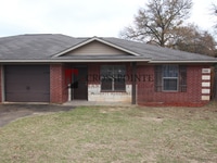 Building Photo - Coming Soon! 3 Bedroom Duplex for Rent in Lindale!