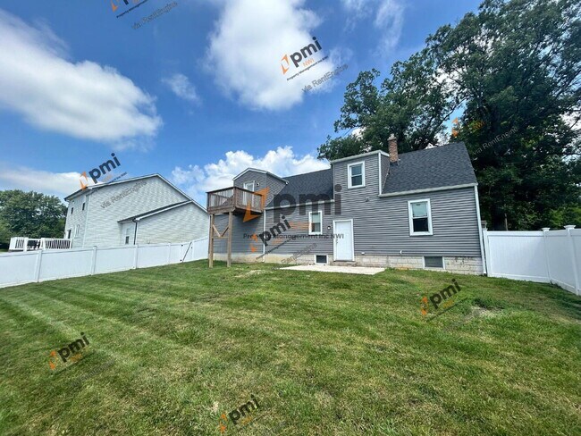 Building Photo - 8039 W 127th Ln