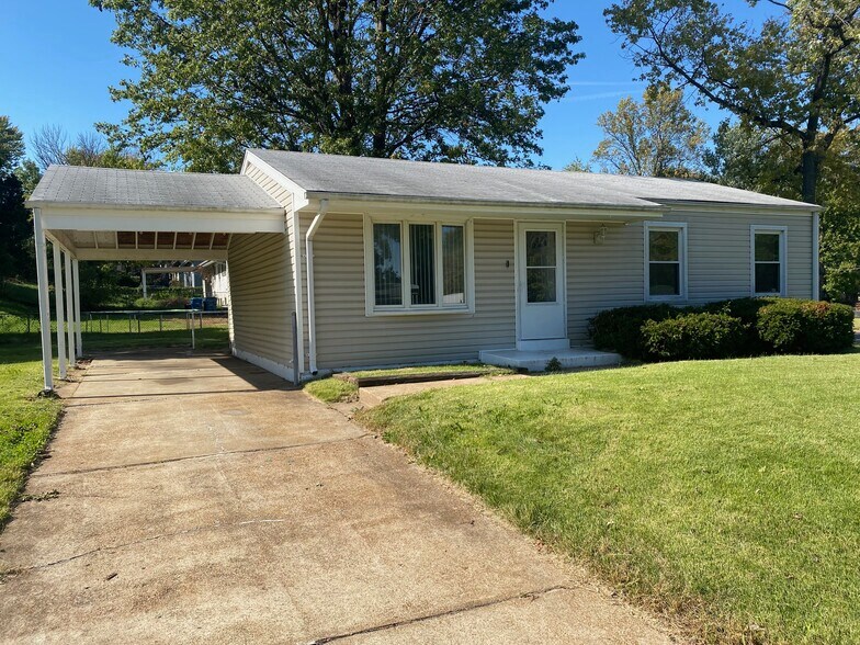 Building Photo - 10405 Trask Dr