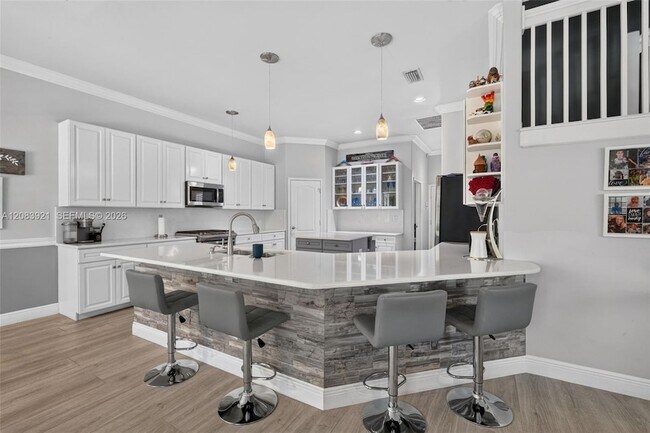 Building Photo - 9970 Rookery Cir