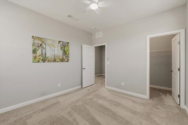 Building Photo - 808 Elmstone Pl