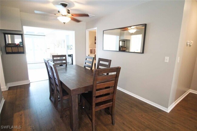 Building Photo - 4459 Flamingo Dr