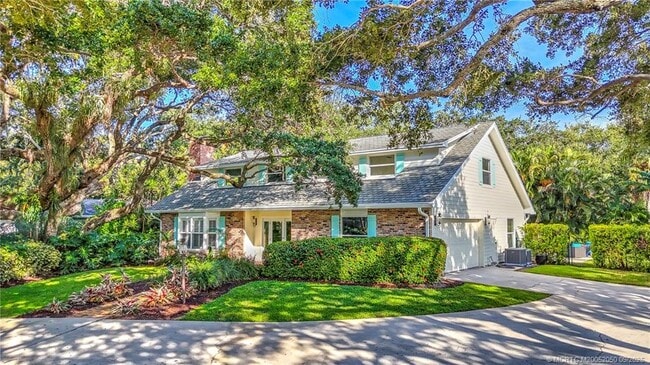 Building Photo - 4 Via Lucindia Dr S