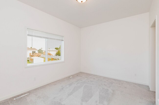 Building Photo - 3602 33rd St S