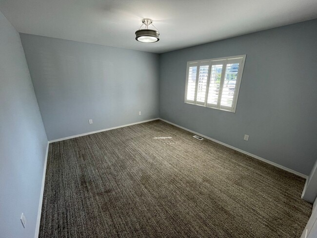 Building Photo - 4604 San Juan Ave