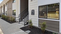 Building Photo - Lorien Ivy