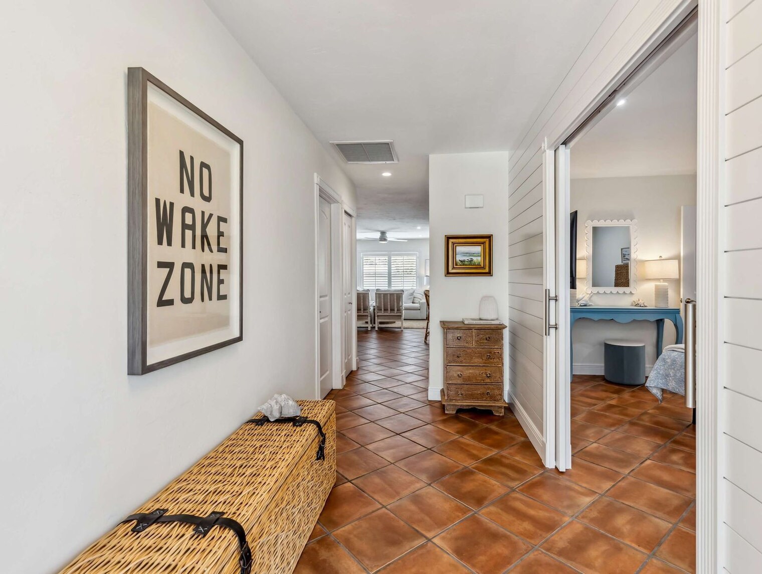 Building Photo - 510 106th Ave N