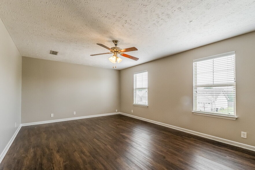 Building Photo - 1728 Bellamy Ln