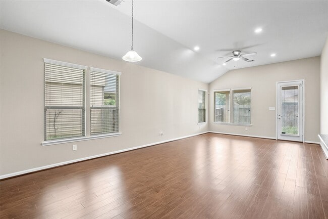 Building Photo - 6530 Bayliss Valley Ln