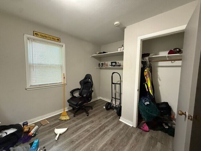 Building Photo - $1,250 | 3 Bedroom, 1 Bathroom Apartment | No Pets | Available for August 1st, 2026 Move in!