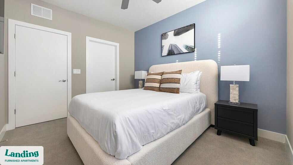 Building Photo - 1000 S Broadway