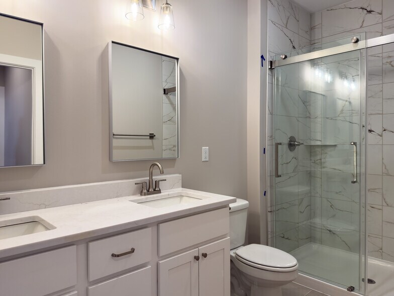 Building Photo - 4502 Legends Dr