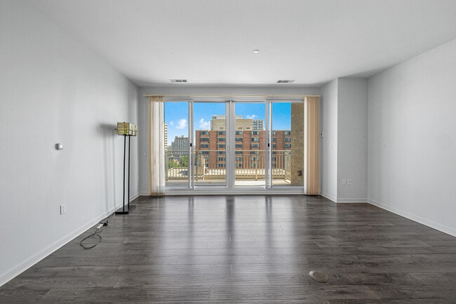 Building Photo - 1522 N Prospect Ave
