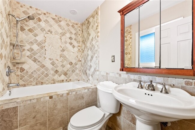 Building Photo - 17239 Santa Suzanne St