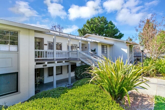 Building Photo - 5350 Cribari Green