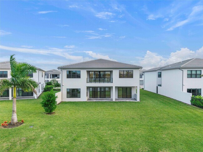 Building Photo - 20119 Pacific Dunes Dr