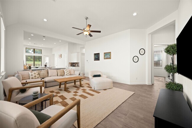 Building Photo - 10722 Hidden Rock Dr