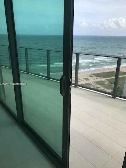 Building Photo - 730 N Ocean Blvd