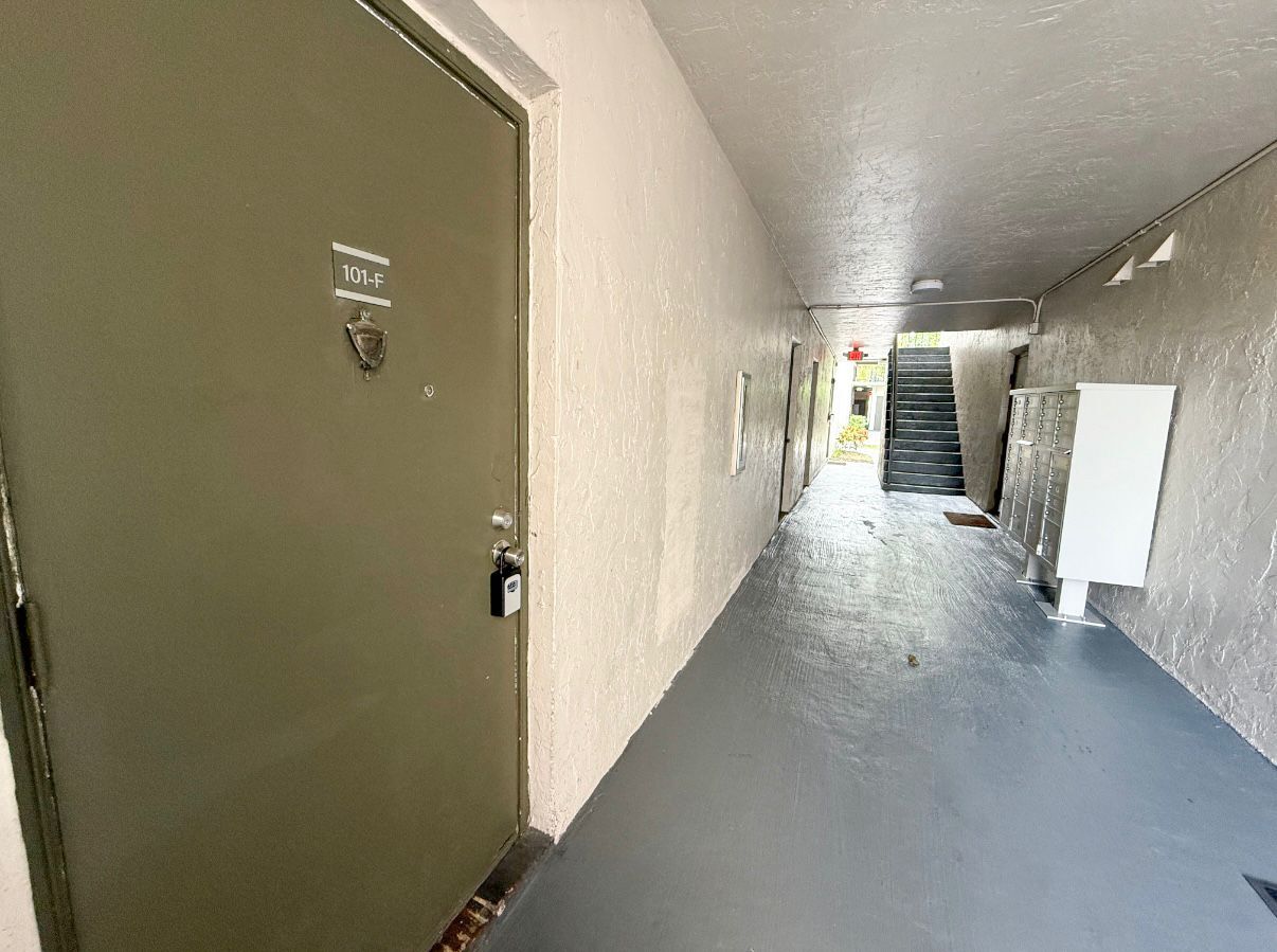 Building Photo - 7917 SW 104th St