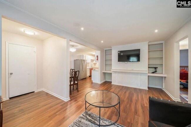 Building Photo - 1680 Horseshoe Dr