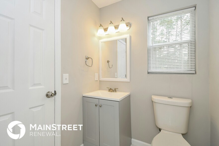 Building Photo - 3506 Whalers Way