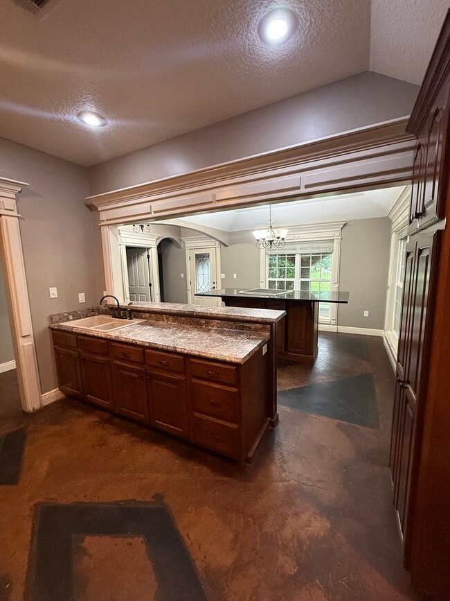 Building Photo - 3220 Horseshoe Trail