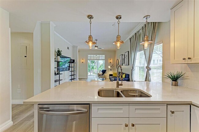 Building Photo - 3605 54th Dr W