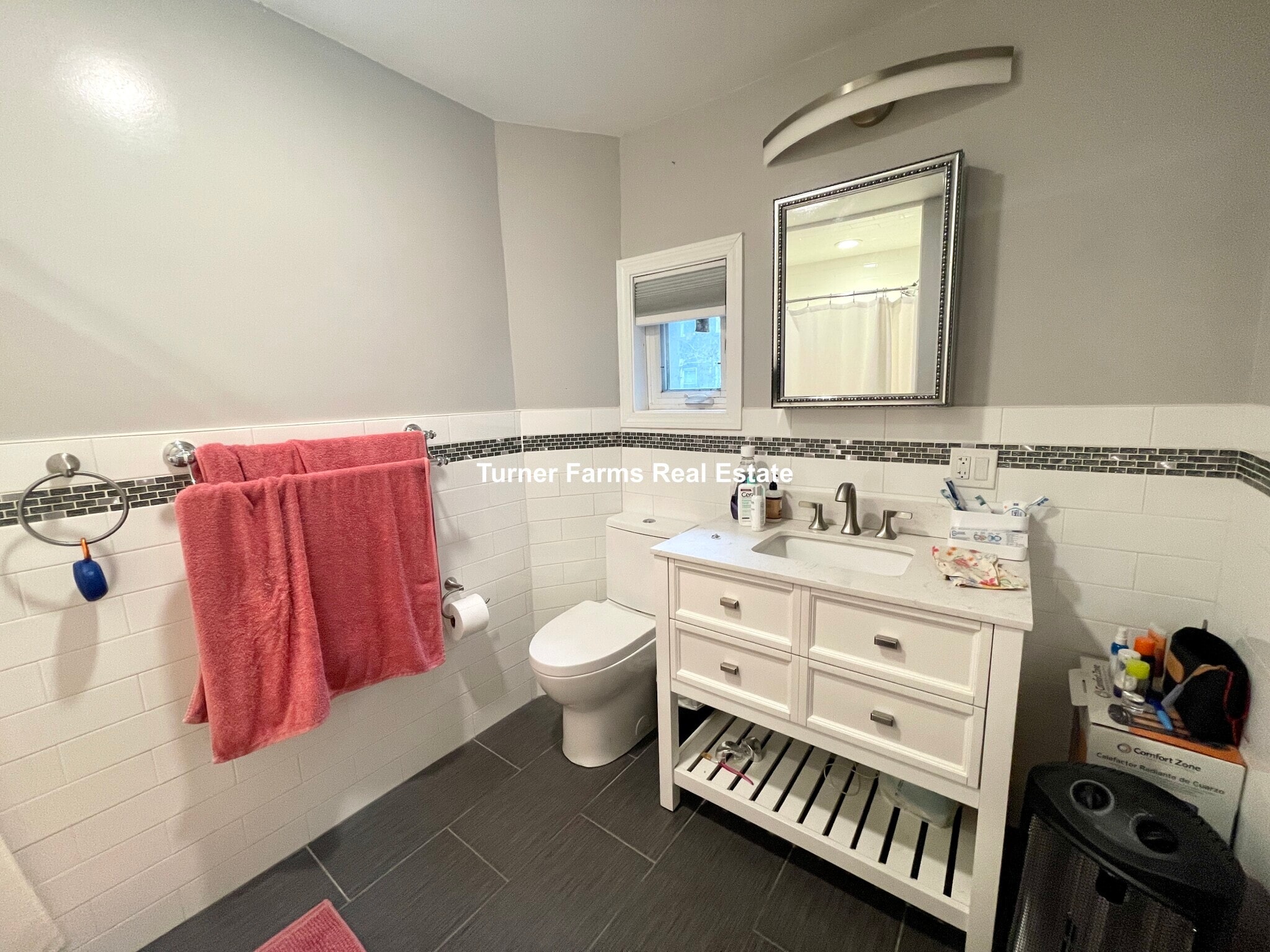 Building Photo - 91 Hudson St