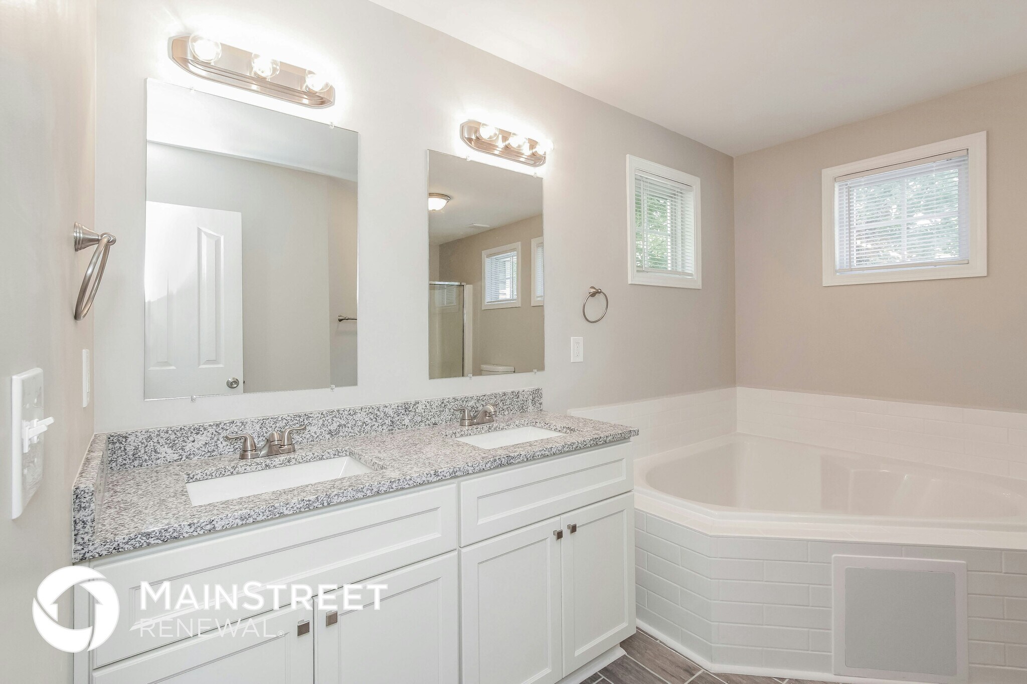 Building Photo - 6320 Spanish Moss Ln