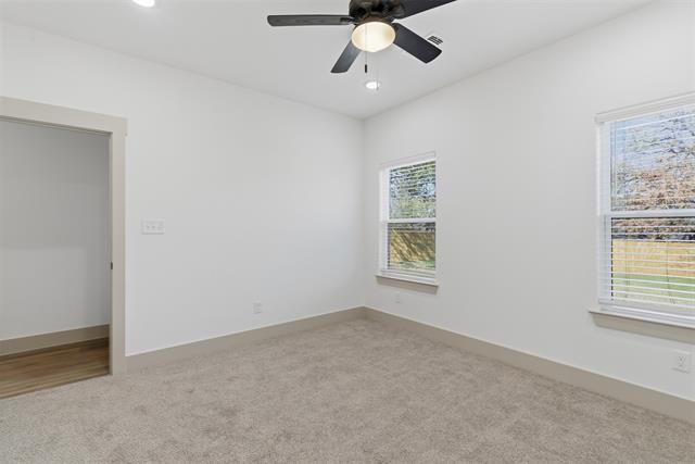 Building Photo - 425 Munson St