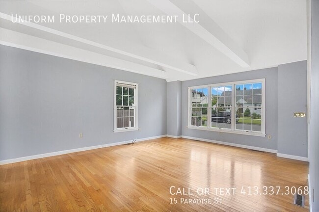 Building Photo - 15 Paradise St